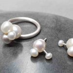 Ring und Ohrstecker mit Perlen