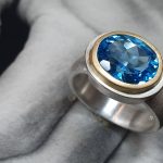Ring mit blauem Sstein