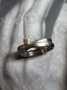 Ring aus Weissgold 